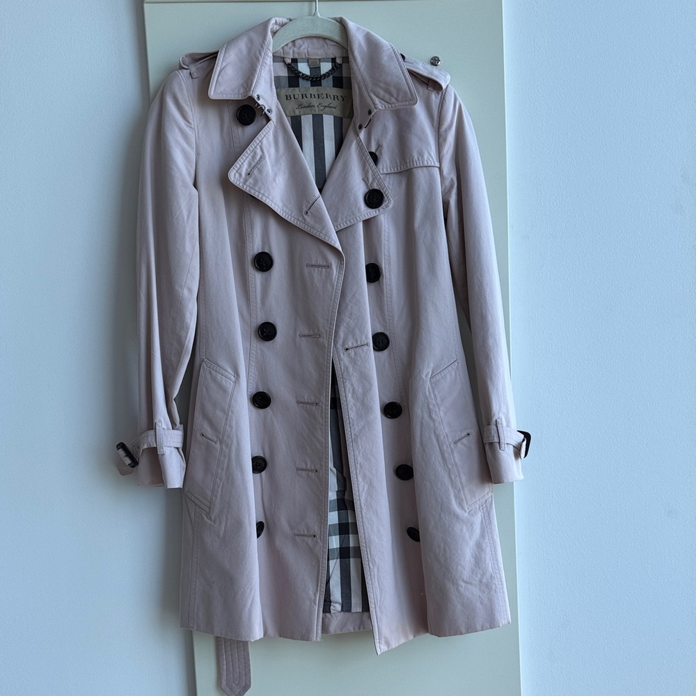 Burberry Women's Light Pink Trench Coat